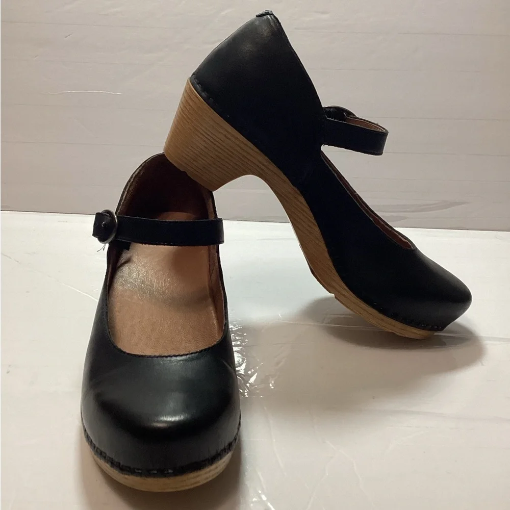 Dansko Margie Black Mary Jane  shoes, tan Heels size 37 - Picture 11 of 11